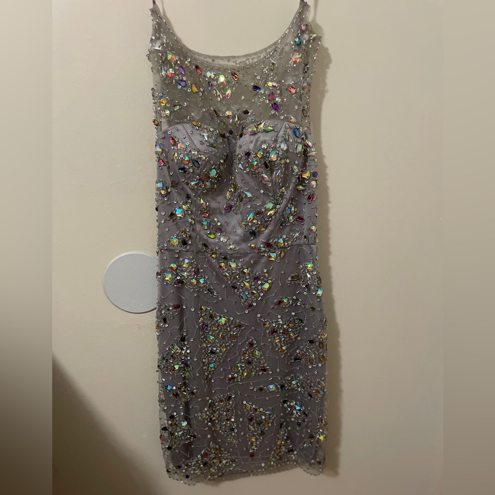 Mishél Couture Gray Dress with Embellishments Size 4 - Picture 3 of 4
